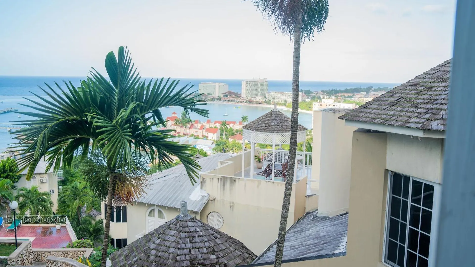 Apartment Pampered In Paradise Columbus Heights 2 Bedroom Penthouse Condo Near Ian Fleming Airport Ocho Rios