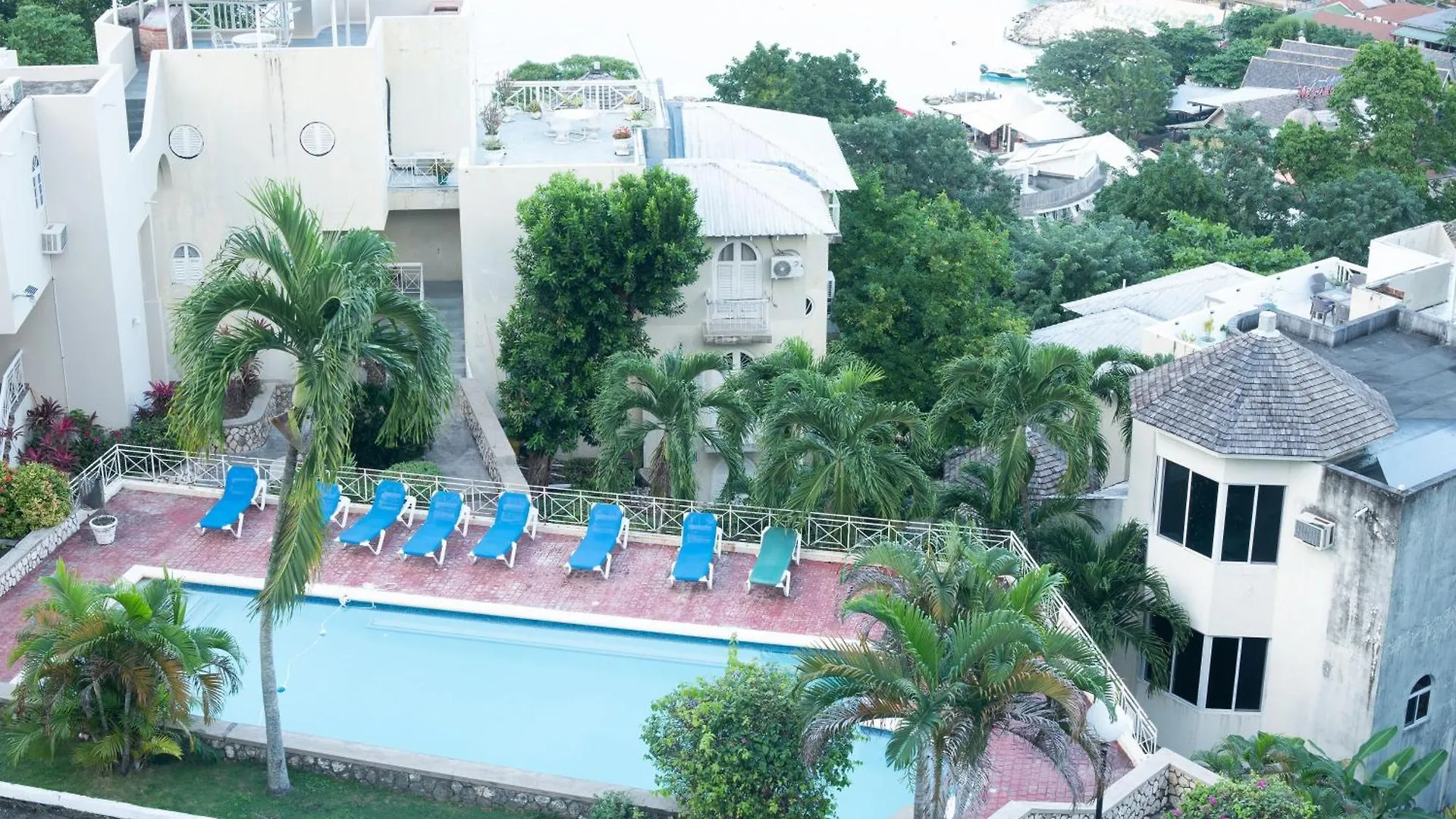 Apartment Pampered In Paradise Columbus Heights 2 Bedroom Penthouse Condo Near Ian Fleming Airport Ocho Rios